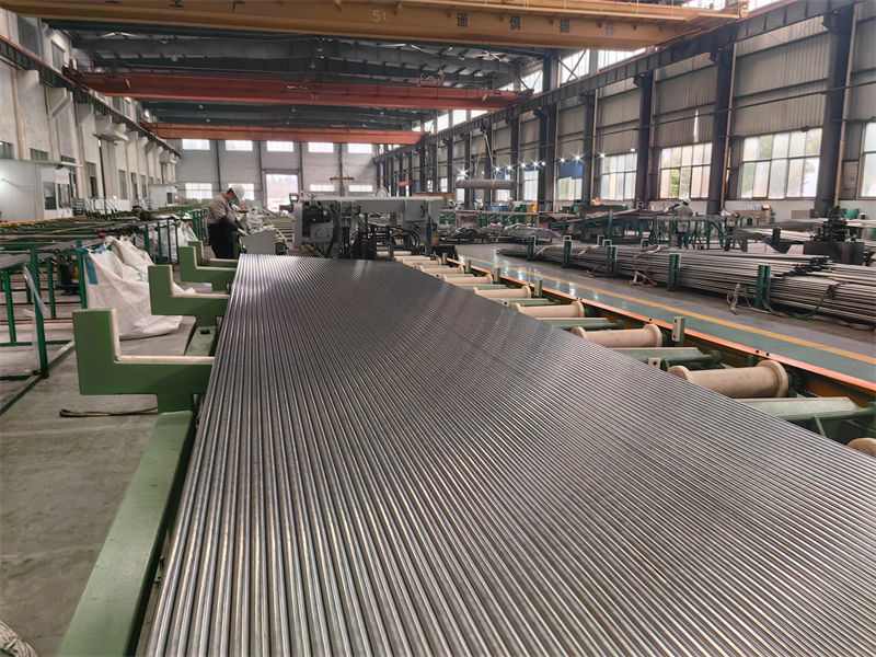 钢管切割流水线(图1)