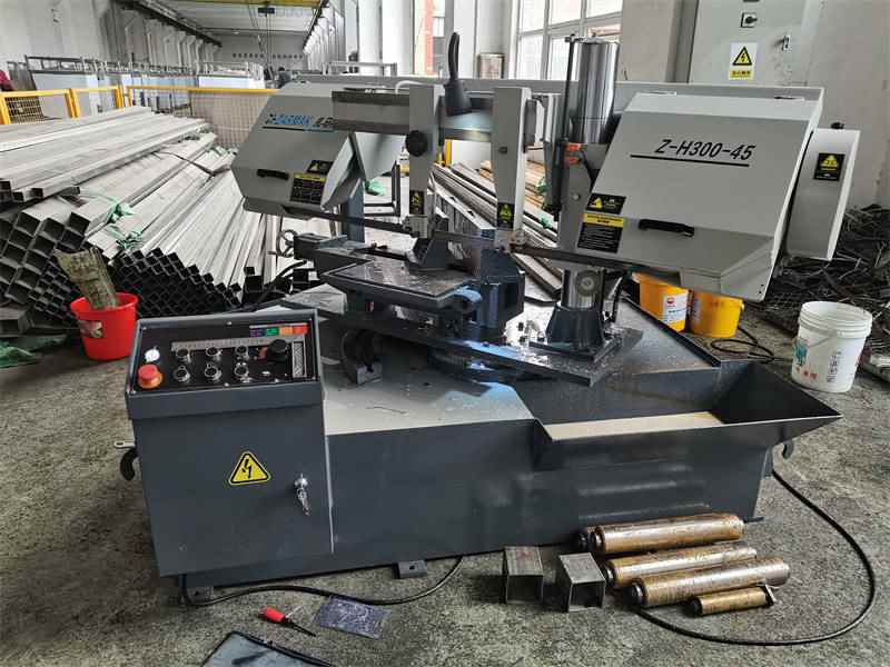 角度锯床HW300-45(图1)